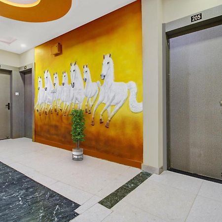 Super Collection O The Wishtler Hotel Бопал Екстериор снимка