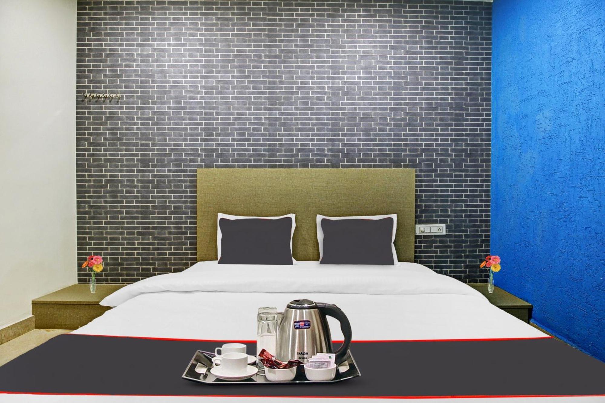 Super Collection O The Wishtler Hotel Бопал Екстериор снимка